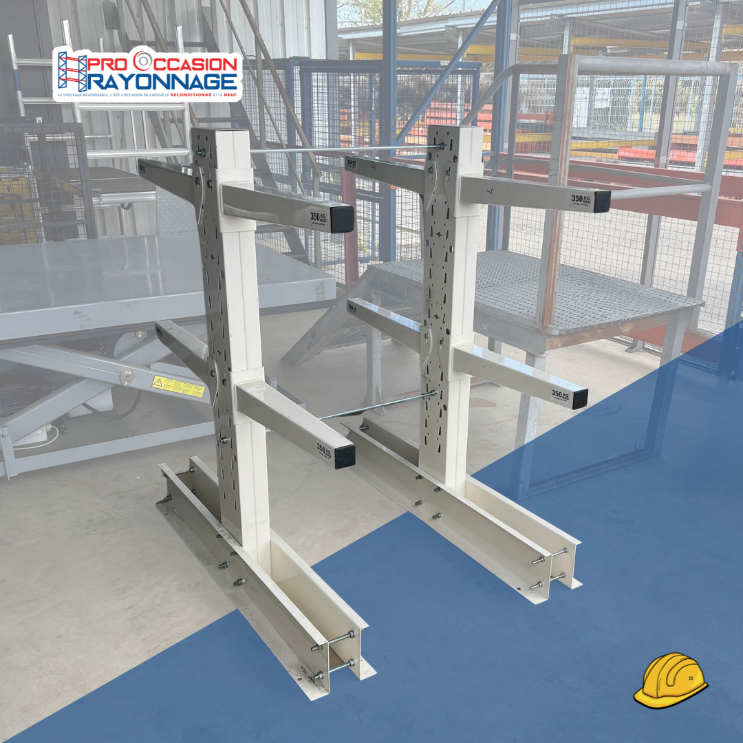 Petit cantilever double face TEGOMETALL – Blanc  Hauteur 1500 mm – 3 colonnes - 12 bras 