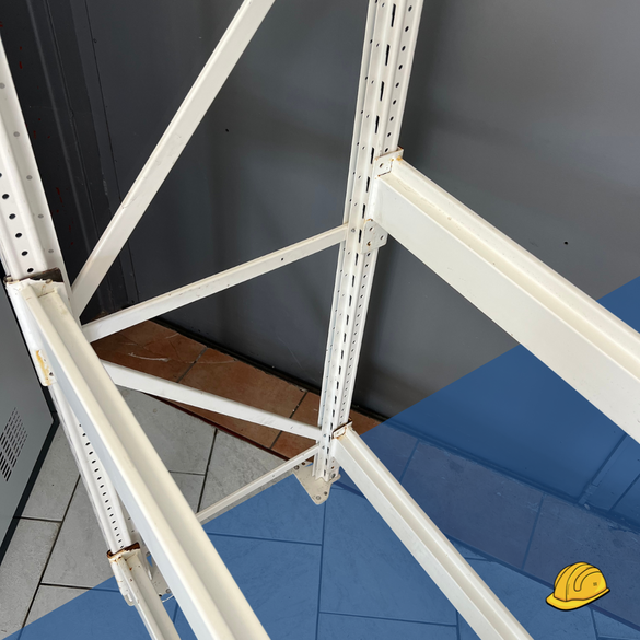 [LOT] - Rayonnage mi-lourd TEGOMETALL - H3000 x L1960 x P570 - 4 échelles + 15 niveaux